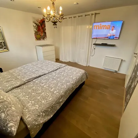 Apartmán Stilvolle Stadtwohnung Mit Balkon, Kamin, Klima Ravensburg